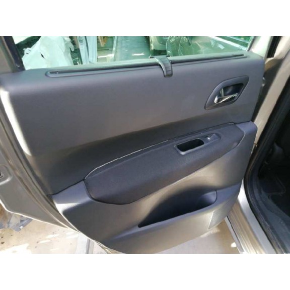 Recambio de guarnecido puerta trasera izquierda para peugeot 3008 confort referencia OEM IAM   