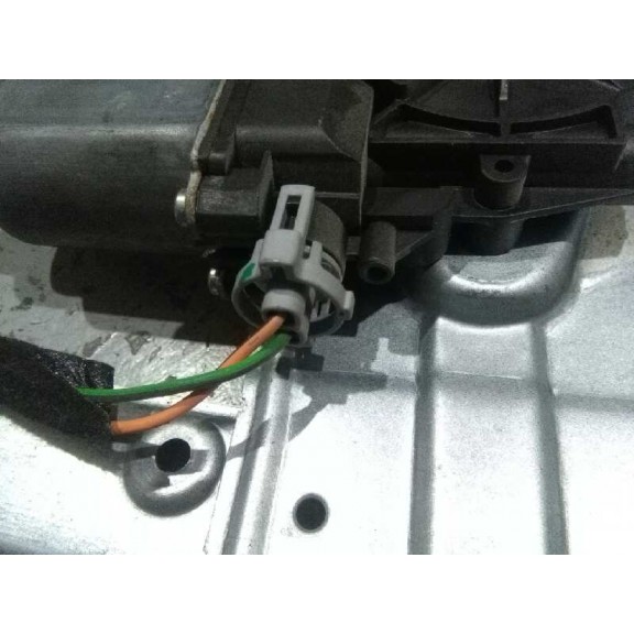 Recambio de elevalunas delantero izquierdo para renault clio iii tom tom edition referencia OEM IAM 8200291145 ELECTRICO 5P 2 PI