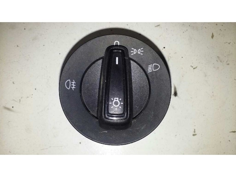 Recambio de mando luces para skoda fabia ambition referencia OEM IAM 5E0941431G SALPICADERO 