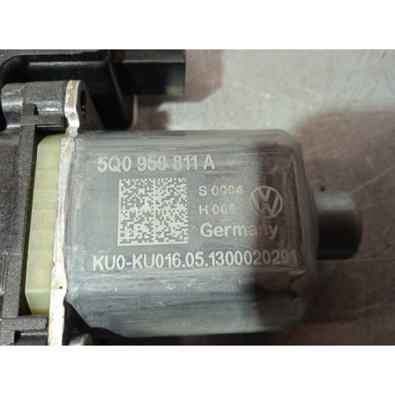 Recambio de motor elevalunas trasero izquierdo para seat leon (5f1) style referencia OEM IAM 5Q0959811A 5 PINES 