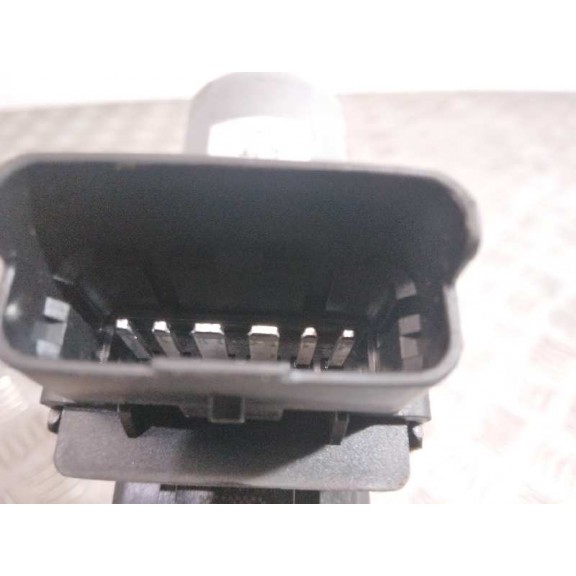 Recambio de motor elevalunas delantero derecho para hyundai i30 (pd) essence referencia OEM IAM 82460G4010  6 PINS