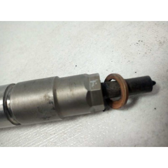 Recambio de inyector para toyota avensis touring sports advance referencia OEM IAM 8514146 0445110613 