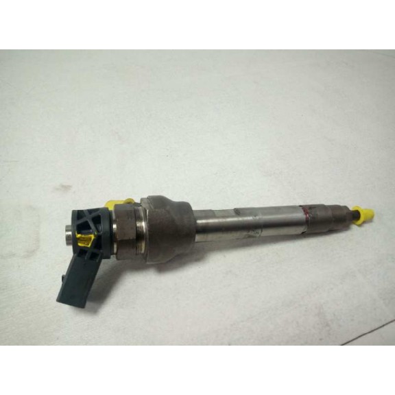 Recambio de inyector para toyota avensis touring sports advance referencia OEM IAM 8514146 0445110613 