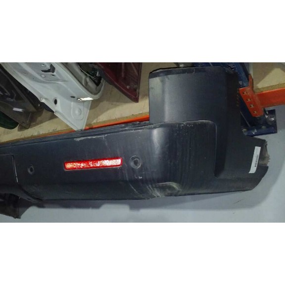 Recambio de paragolpes trasero para land rover discovery 4 3.0 td v6 cat referencia OEM IAM   