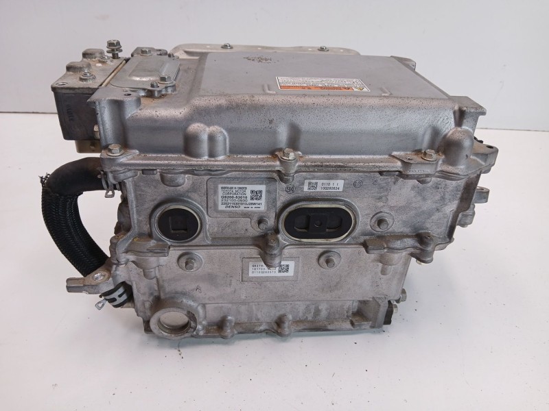 Recambio de inversor para lexus is iii (_e3_) 300h (ave30_) referencia OEM IAM  CONVERTIDOR 