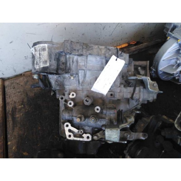 Recambio de caja cambios para toyota corolla (e12) 2.0 d-4d linea luna berlina referencia OEM IAM D1F4A3 CASCO 