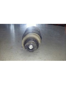 Recambio de amortiguador delantero izquierdo para toyota yaris 1.4 turbodiesel cat referencia OEM IAM    2