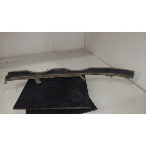 Recambio de molduras delanteras para bmw serie 3 berlina (e46) 316i referencia OEM IAM   BAJO FARO DERECHO