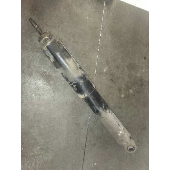 Recambio de amortiguador delantero izquierdo para hyundai h 1 h 1 furg.caja cerr.c. puerta referencia OEM IAM 543104A110  543104