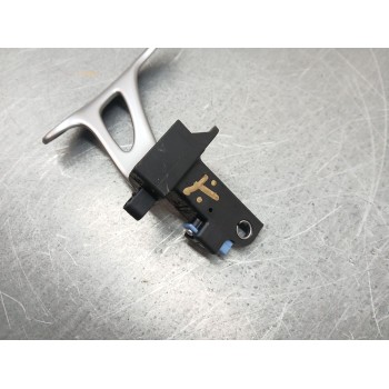 Recambio de mando volante para infiniti qx70 3.7 awd referencia OEM IAM 7618T3N  