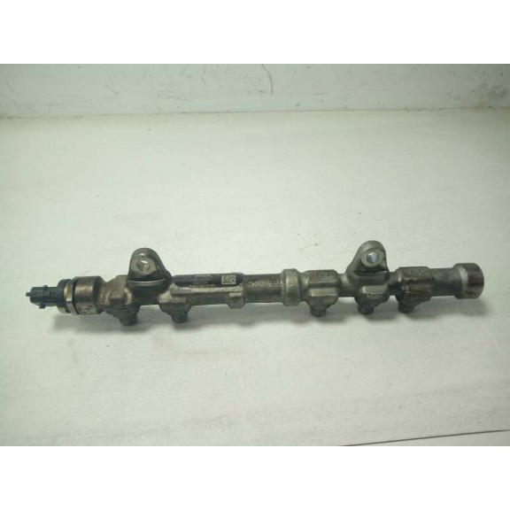 Recambio de rampa inyectora para fiat fiorino adventure combi referencia OEM IAM 55272136 0445214364 