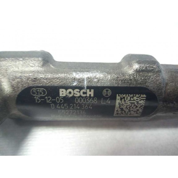 Recambio de rampa inyectora para fiat fiorino adventure combi referencia OEM IAM 55272136 0445214364 