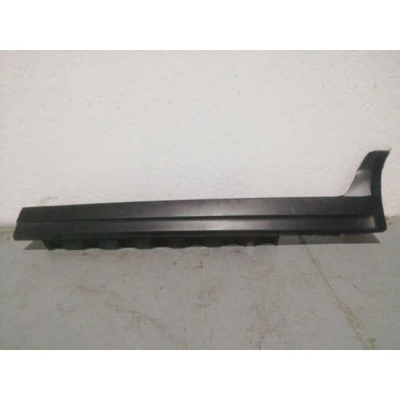 Recambio de faldon lateral para bmw x3 (e83) 2.0d referencia OEM IAM 3330865 NEGRO IZQUIERDO