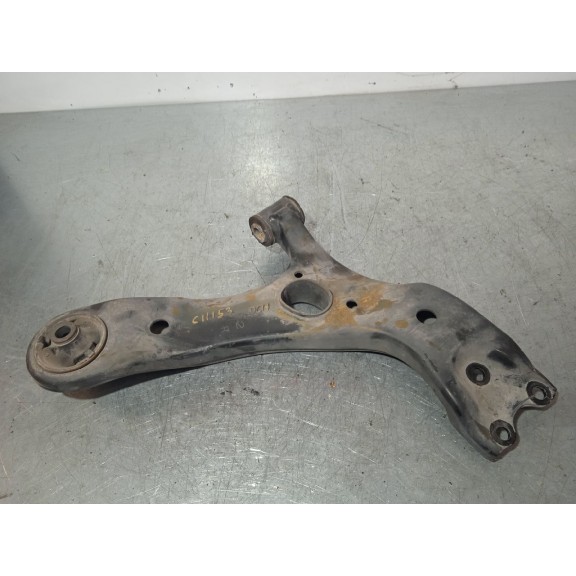 Recambio de brazo suspension inferior delantero derecho para toyota auris active referencia OEM IAM 4806902130  