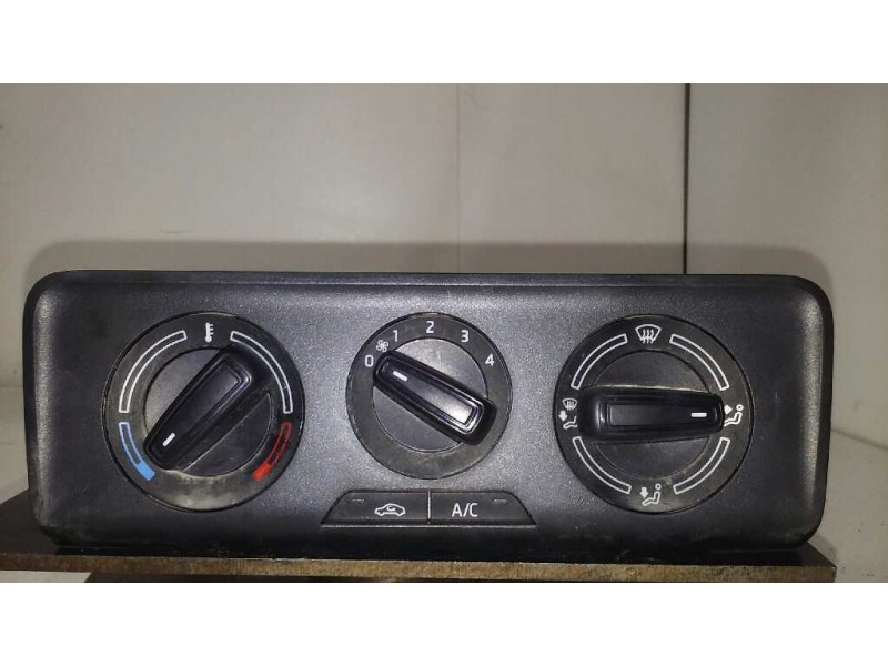 Recambio de mando climatizador para skoda fabia ambition referencia OEM IAM 6V0820045A  