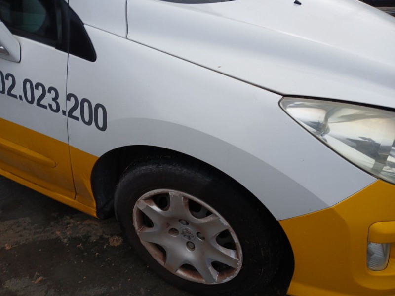 Recambio de aleta delantera derecha para peugeot 308 sw i (4e_, 4h_) 1.6 hdi referencia OEM IAM 7841Y1  