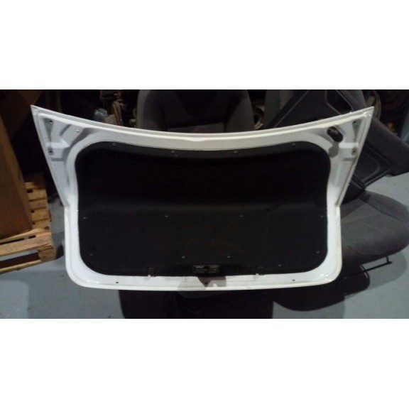 Recambio de tapa maletero para ford focus berlina (cap) 1.6 tdci cat referencia OEM IAM  BLANCO SIN MANETA CON PULSADOR