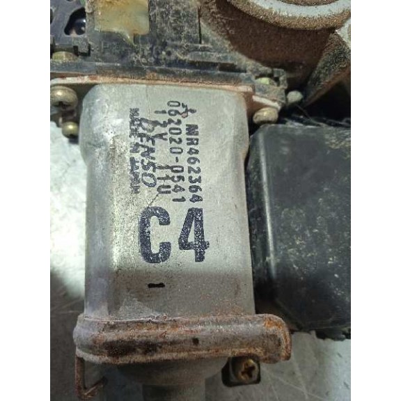 Recambio de elevalunas trasero derecho para mitsubishi space wagon (n80/n90) 2,4 glx referencia OEM IAM MR462364 ELECTRICO 5 PIN