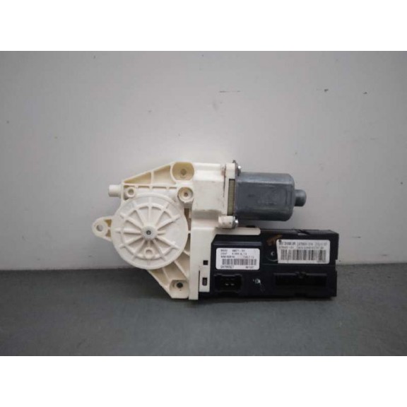 Recambio de motor elevalunas delantero izquierdo para renault laguna iii dynamique referencia OEM IAM 807310002R 0130822330 