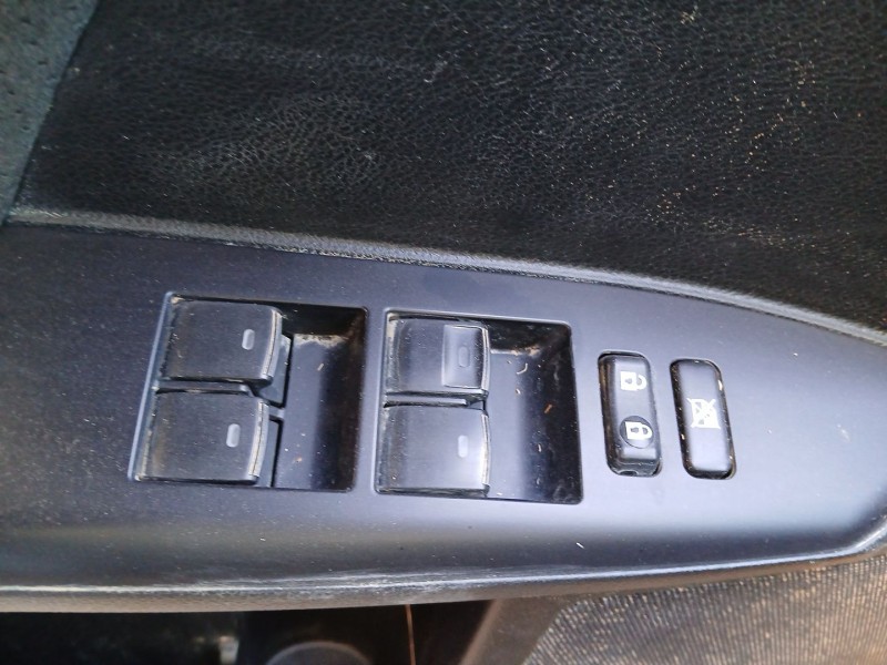 Recambio de mando elevalunas delantero izquierdo para lexus ct (zwa10_) 200h (zwa10_) referencia OEM IAM 8404060160  