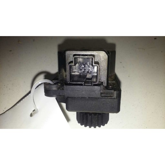 Recambio de motor electrico para citroën c4 berlina collection referencia OEM IAM H19959UB42 INFERIOR DE TRAMPILLA DCHO