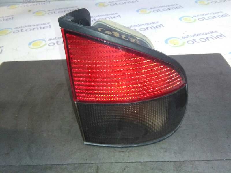 Recambio de piloto trasero derecho para renault safrane (b54) 2.1 dt referencia OEM IAM   