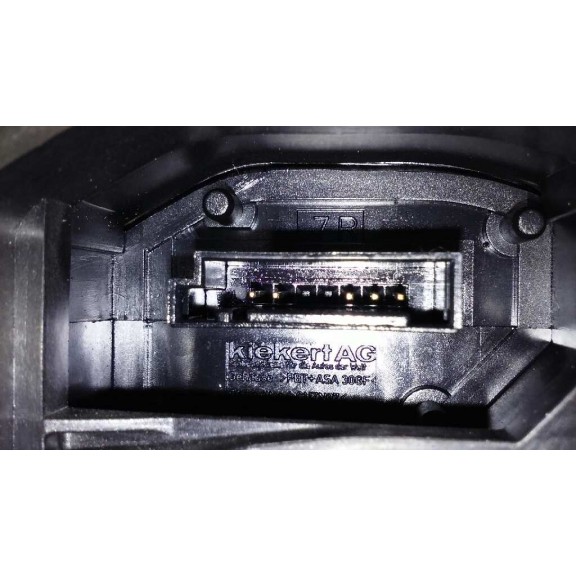 Recambio de cerradura puerta trasera derecha para bmw serie 1 lim. (f20) 1.6 turbodiesel referencia OEM IAM   