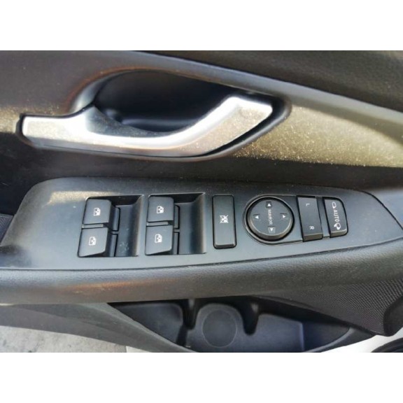 Recambio de mando elevalunas delantero izquierdo para hyundai i30 (pd) klass referencia OEM IAM 93571G3030  