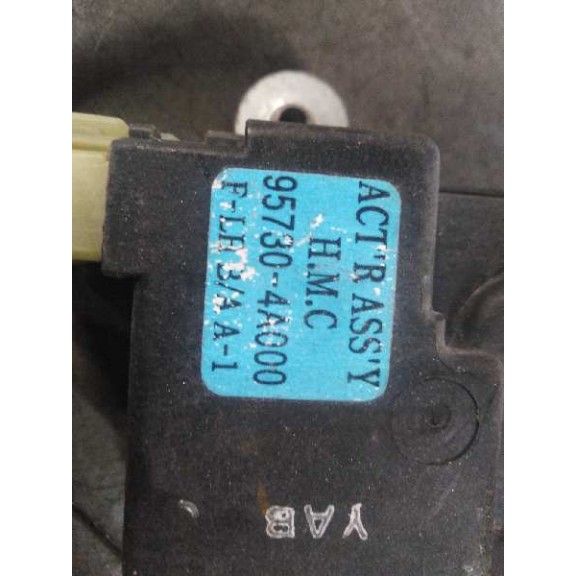 Recambio de cerradura puerta delantera izquierda para hyundai h 1 h 1 furg.caja cerr.c. puerta referencia OEM IAM  4 PIN 