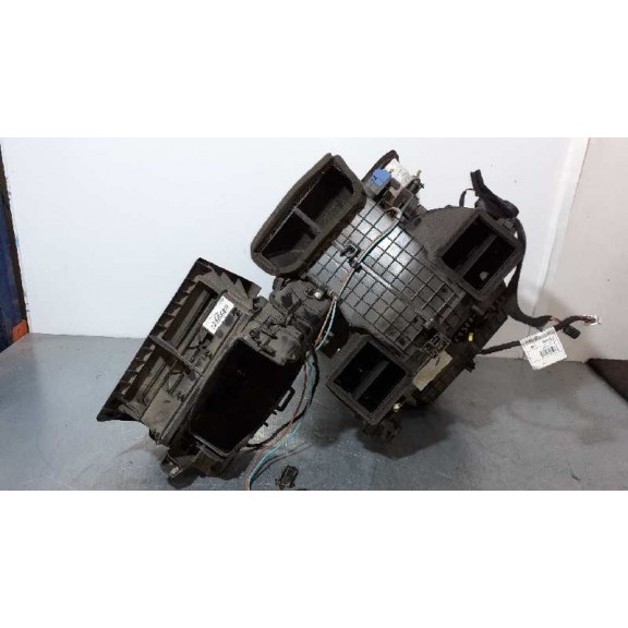 Recambio de evaporador aire acondicionado para renault master kipper doka l3h1 3,5t referencia OEM IAM 271103759RB  