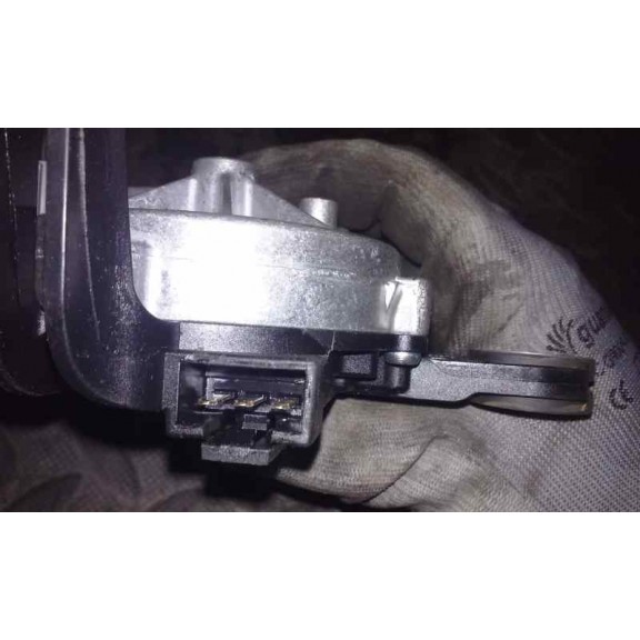 Recambio de motor limpia trasero para opel astra h berlina 1.6 16v referencia OEM IAM 13105981  