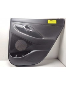 Recambio de guarnecido puerta trasera derecha para hyundai i30 (pd) klass referencia OEM IAM 83302G4010TRY   2