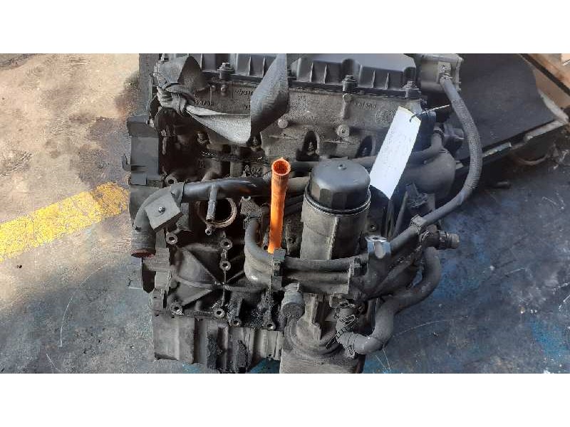 Recambio de motor casco para audi a4 avant (8e) 1.9 tdi referencia OEM IAM AVF AVF 