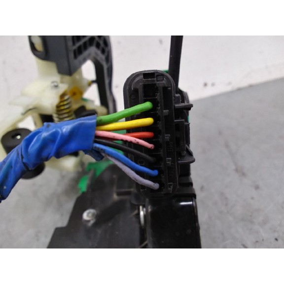 Recambio de cerradura puerta delantera derecha para hyundai i30 cw (pd) go! referencia OEM IAM 81320G3050  7 CABLES