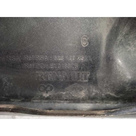 Recambio de rejilla delantera para renault master kipper doka l3h1 3,5t referencia OEM IAM 623100256R  