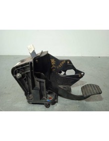 Recambio de pedal freno para renault master kipper doka l3h1 3,5t referencia OEM IAM 8200672233  