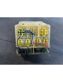 Recambio de caja reles / fusibles para mitsubishi carisma berlina 5 (da0) 1900 di-d avance referencia OEM IAM    2