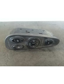 Recambio de mando elevalunas delantero izquierdo para hyundai coupe (rd) 1.6 fx referencia OEM IAM 9357027000A 9357027100B 