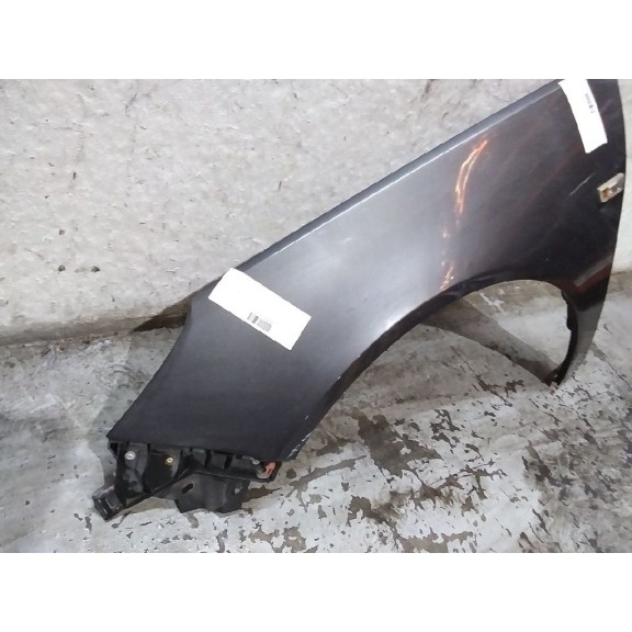 Recambio de aleta delantera izquierda para opel insignia berlina 2.0 cdti cat referencia OEM IAM 13277520  