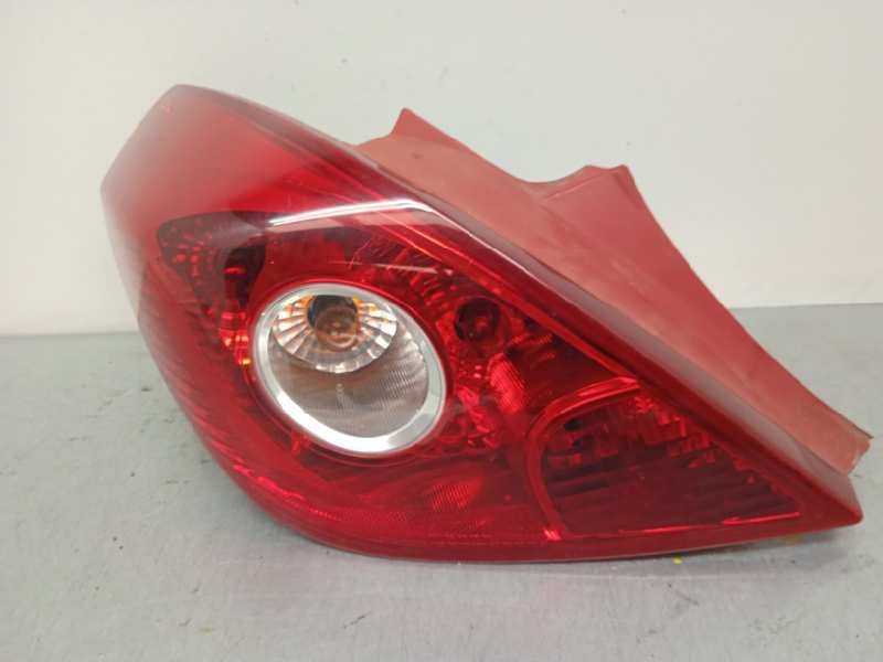 Recambio de piloto trasero izquierdo para opel corsa d ´´111 years´´ referencia OEM IAM 13186350 89038960 3P