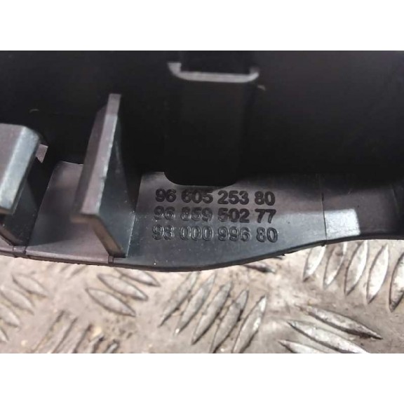 Recambio de cerradura puerta delantera derecha para citroën c4 grand picasso shine referencia OEM IAM 9660525380  