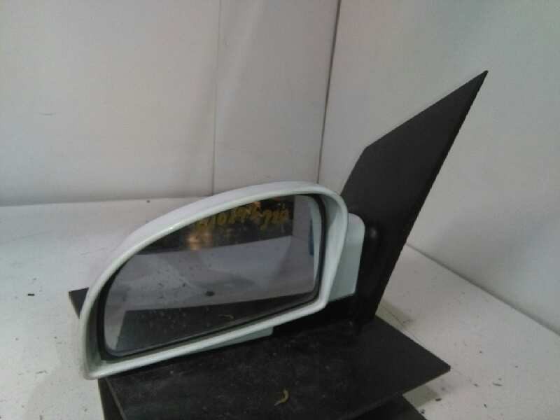 Recambio de retrovisor izquierdo para hyundai getz (tb) 1.3 gls referencia OEM IAM  BLANCO 5 PINS