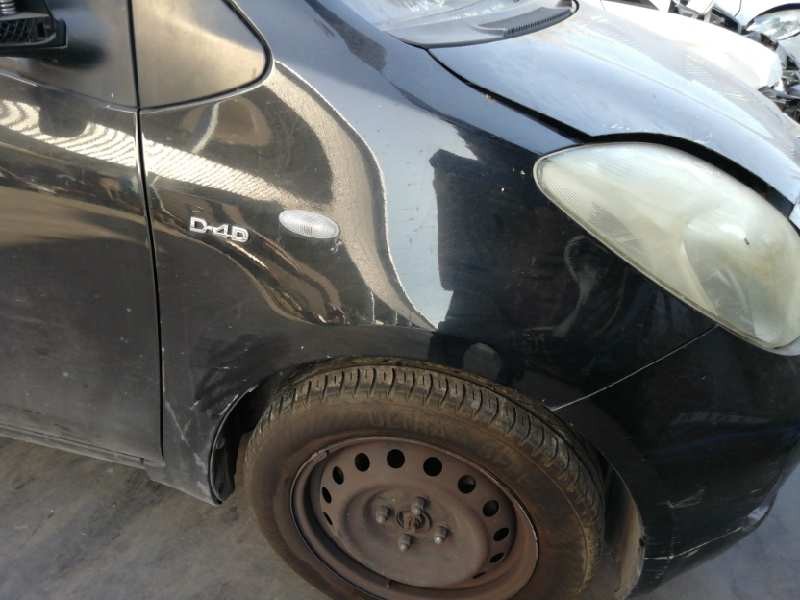 Recambio de aleta delantera derecha para toyota yaris (ksp9/scp9/nlp9) básico referencia OEM IAM  NEGRA RAYADA