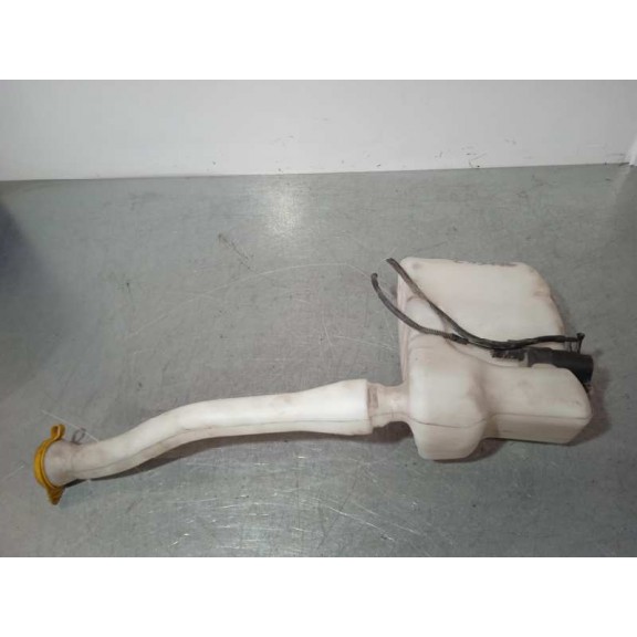 Recambio de deposito limpia para renault master kipper doka l3h1 3,5t referencia OEM IAM 2891000023R  