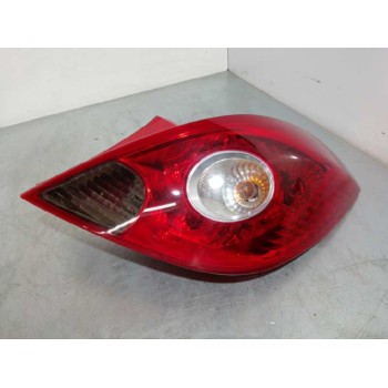 PILOTO TRASERO DERECHO 13186351 89038961A TOCADO 3 P