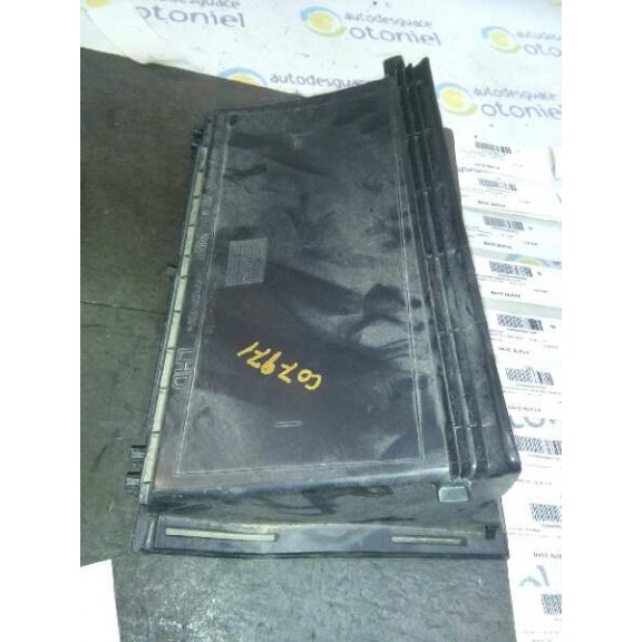 Recambio de guantera para toyota yaris active referencia OEM IAM 555500D060  