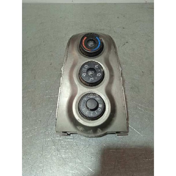 Recambio de mando calefaccion / aire acondicionado para toyota yaris live referencia OEM IAM 554060D190  