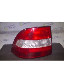 Recambio de piloto trasero izquierdo para opel vectra b berlina básico referencia OEM IAM  4P 1ª SERIE