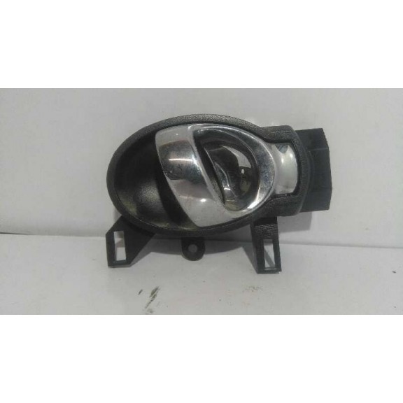 Recambio de maneta interior delantera derecha para nissan juke (f15) acenta referencia OEM IAM 80670BA61A CROMADA 