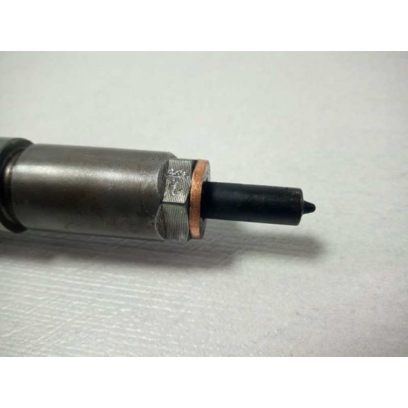 Recambio de inyector para peugeot 207 x-line referencia OEM IAM 0445110252  